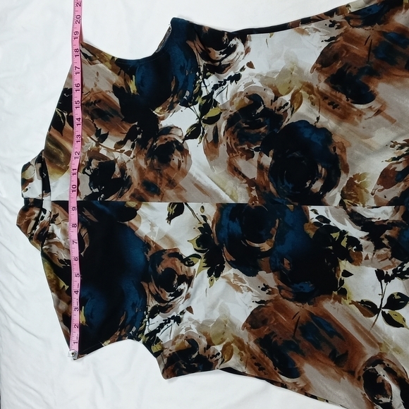 Worthington stretch large sized sleeveless top - Picture 11 of 11